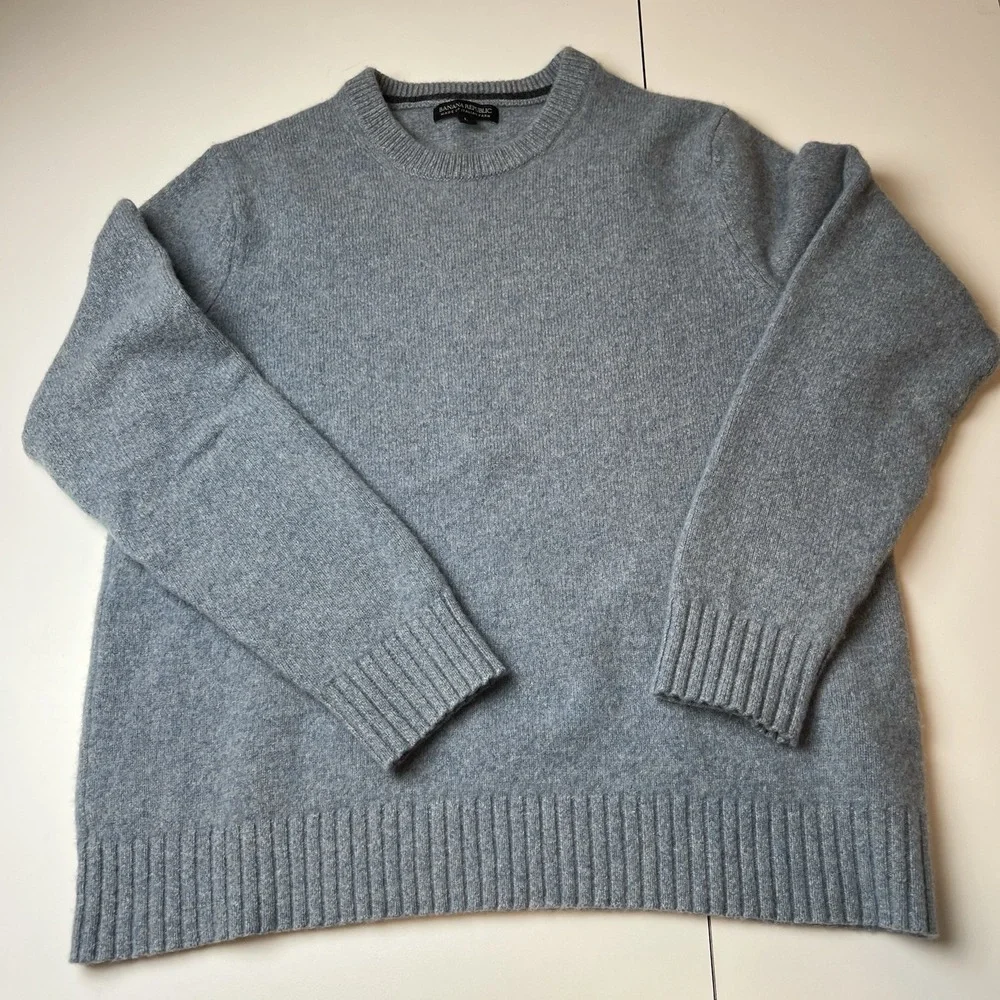 Banana Republic Men's Size Large Blue Extra Fine Merino Wool Gifting Sweater